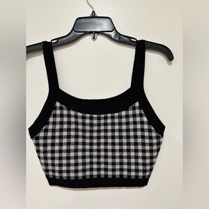Forever 21 Black and White top size medium